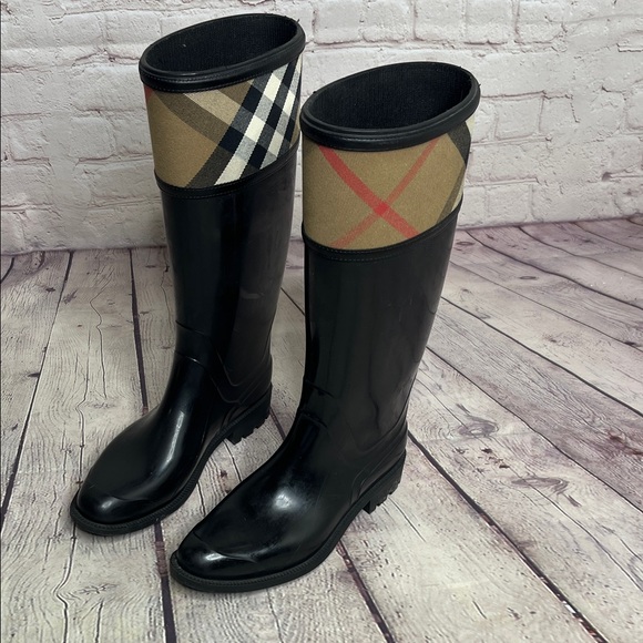Burberry Shoes - Burberry Crosshill Tall Rain Boots – House Check Plaid